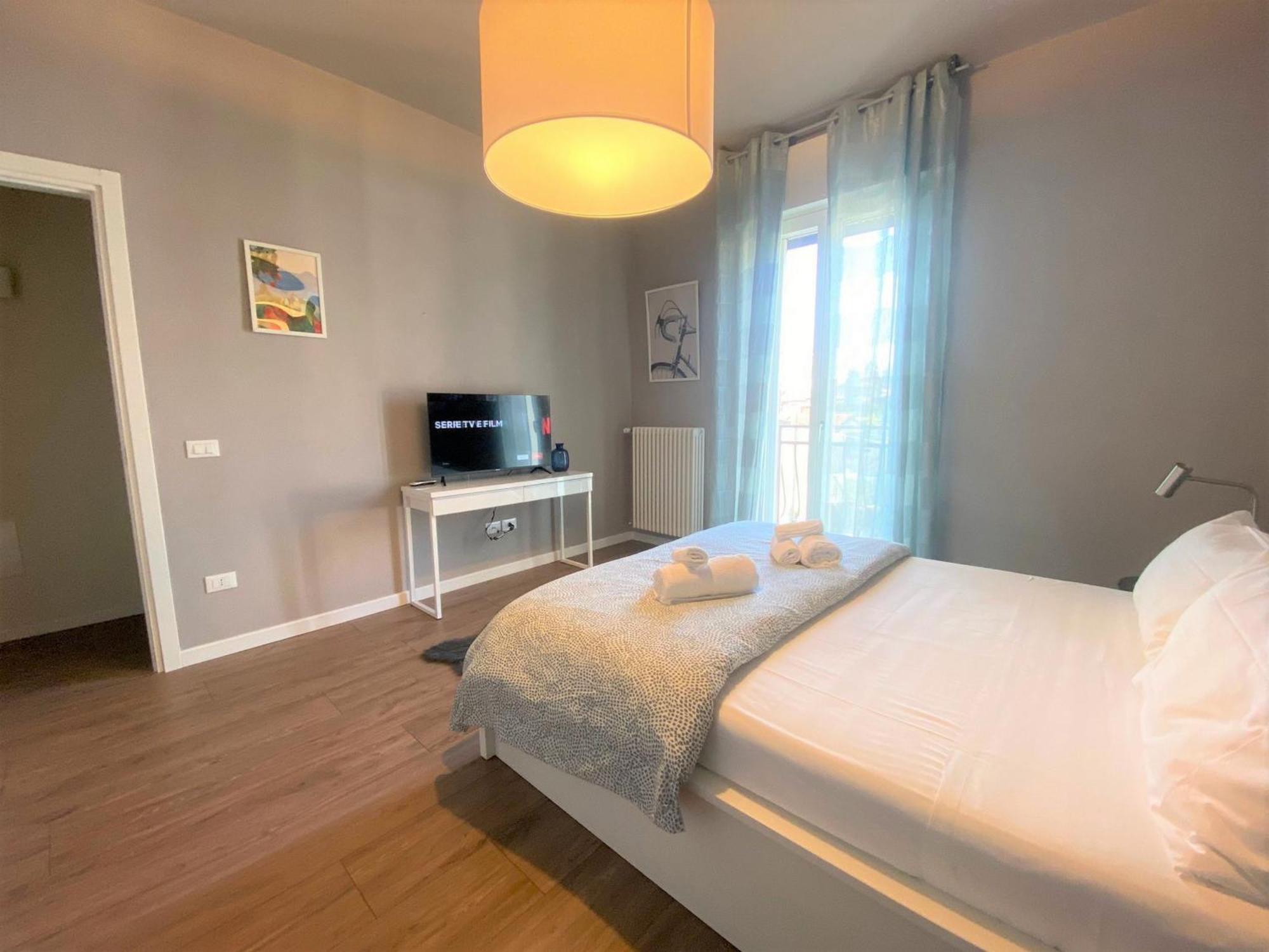 Desenzanoloft Official Partner Marriott Homes & Villas - Bacco Family Apartment Desenzano del Garda Eksteriør bilde