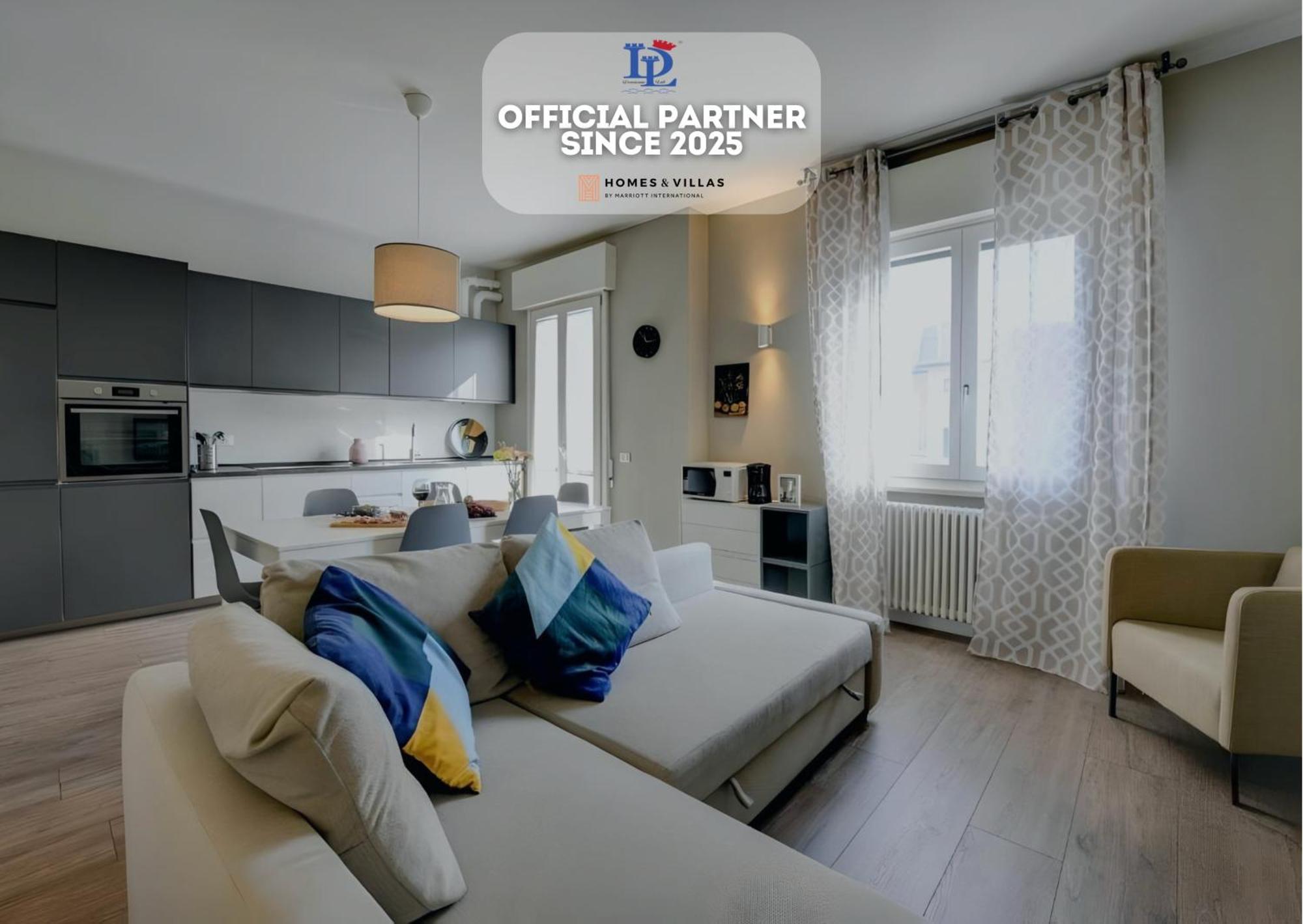 Desenzanoloft Official Partner Marriott Homes & Villas - Bacco Family Apartment Desenzano del Garda Eksteriør bilde
